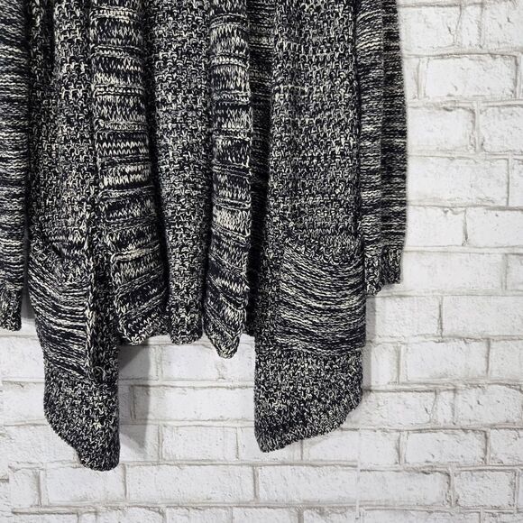 Forever 21 heavy sweater cardigan - Picture 8 of 16